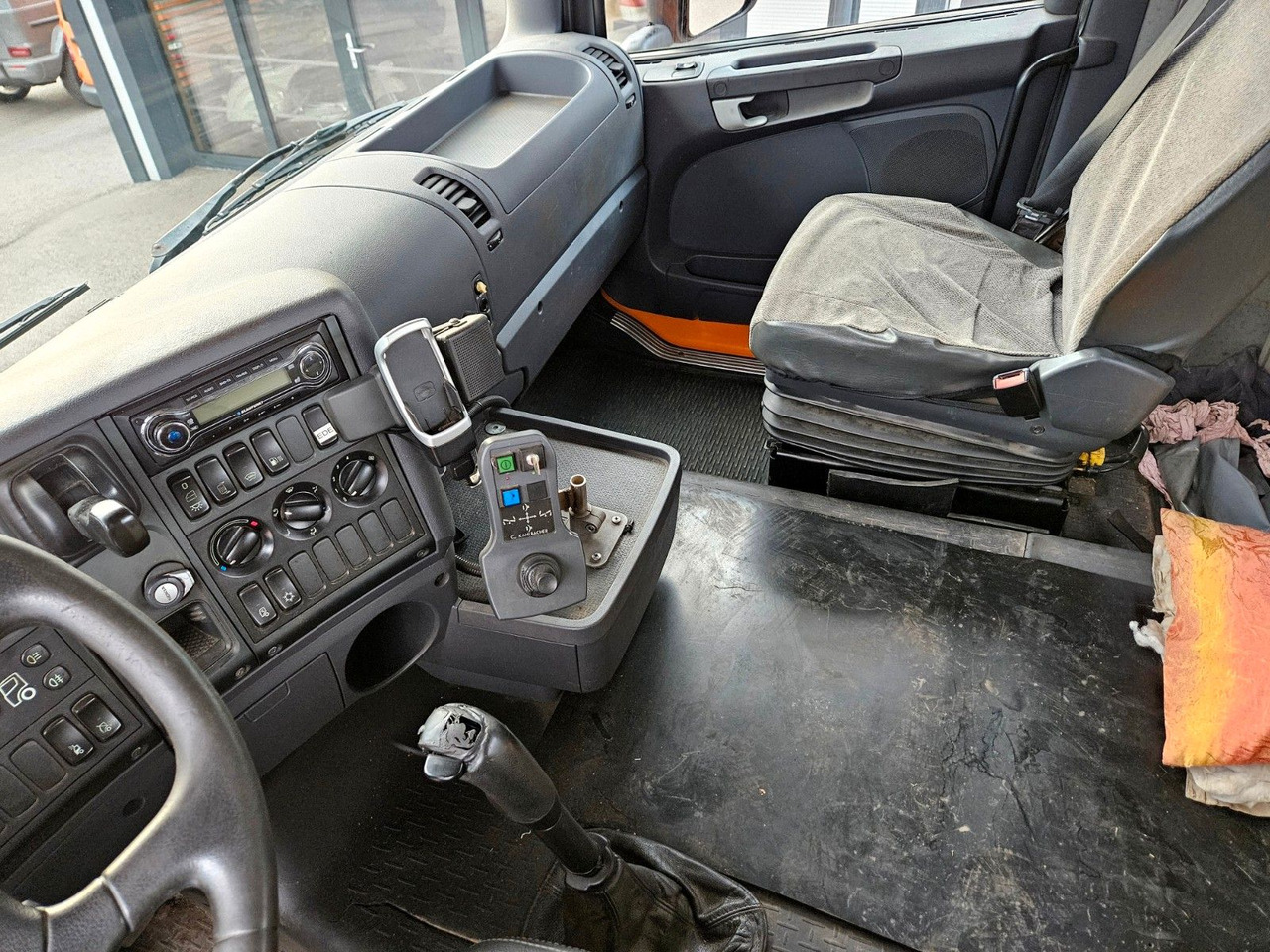 Tipper Scania R380 4x4 Winterdienst Euro4: picture 21