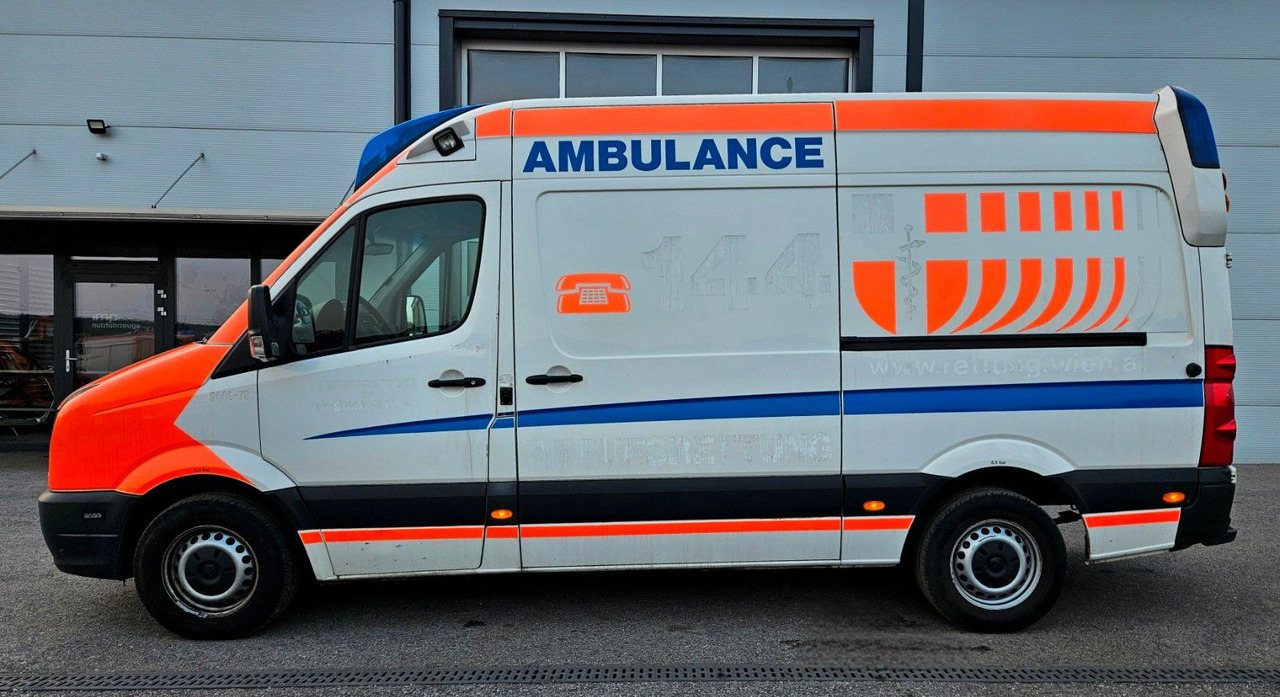 Volkswagen CRAFTER TDI Ambulance RTW L2H2 DLOUHY - Ambulance: picture 2 Volkswagen CRAFTER TDI Ambulance RTW L2H2 DLOUHY - Ambulance: picture 2