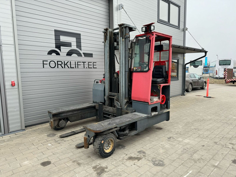 Combilift 4000 - Side loader: picture 1 Combilift 4000 - Side loader: picture 1