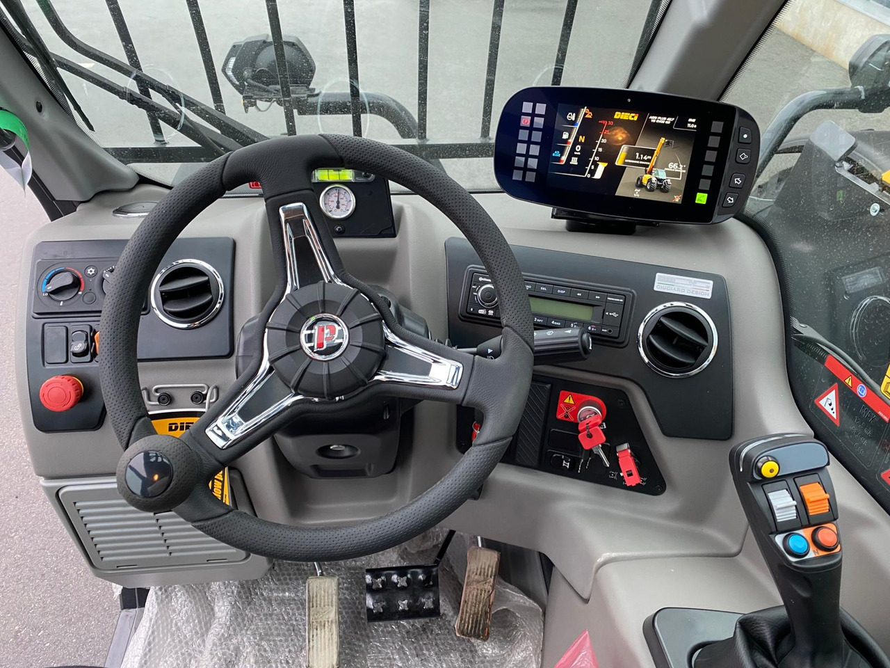 Telescopic handler Dieci Agri Plus 42.7 VS EVO2 GD: picture 8 Telescopic handler Dieci Agri Plus 42.7 VS EVO2 GD: picture 8