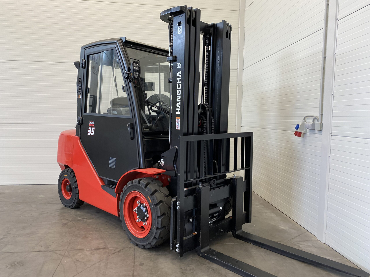 HC CPCD35-XW97F - Diesel forklift: picture 2 HC CPCD35-XW97F - Diesel forklift: picture 2