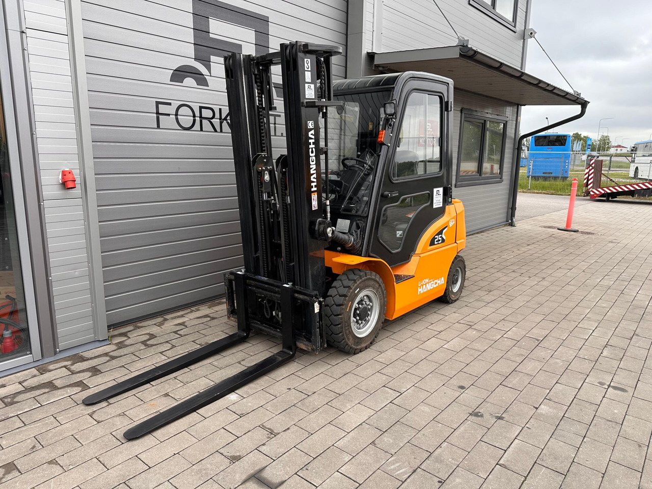 HC XE CPD25-XEY2-SI - Electric forklift: picture 1 HC XE CPD25-XEY2-SI - Electric forklift: picture 1