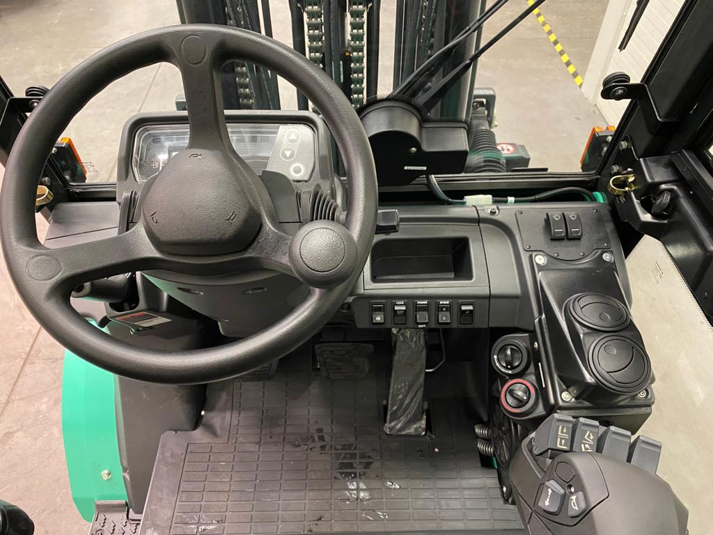 Diesel forklift Mitsubishi FD35N3: picture 6