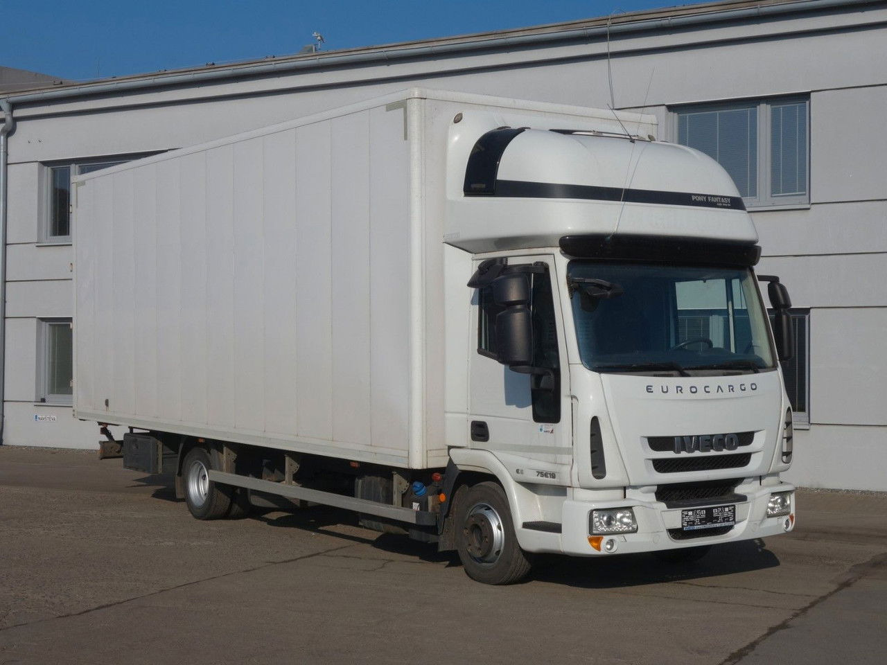 Iveco EuroCargo 75 75E19, 18 Palleten - Box truck: picture 3 Iveco EuroCargo 75 75E19, 18 Palleten - Box truck: picture 3