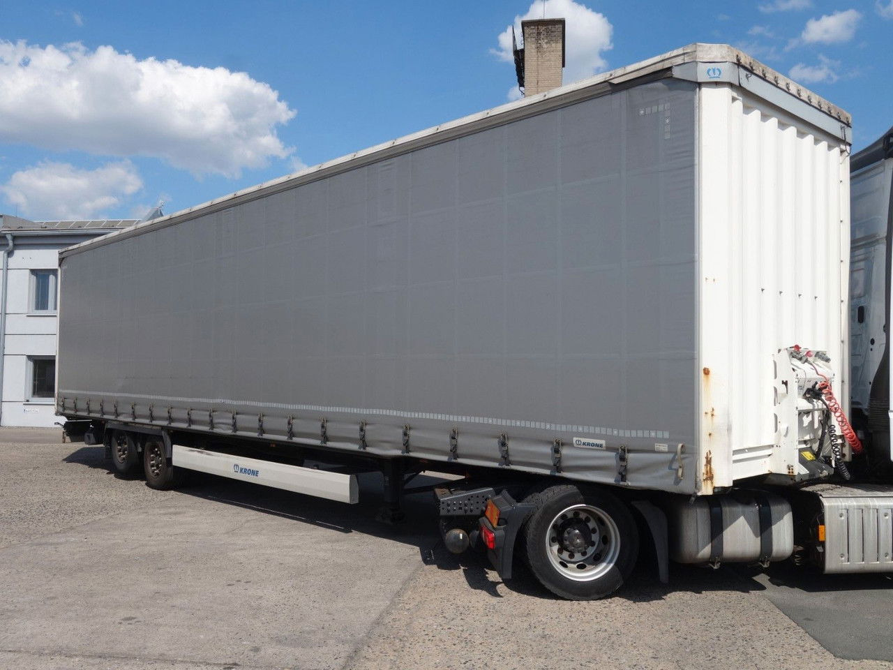 Krone SD Mega 2 Achse, 1 Liftachse, XL SD Mega 2 Achse, 1 Liftachse, XL - Curtainsider semi-trailer: picture 2 Krone SD Mega 2 Achse, 1 Liftachse, XL SD Mega 2 Achse, 1 Liftachse, XL - Curtainsider semi-trailer: picture 2