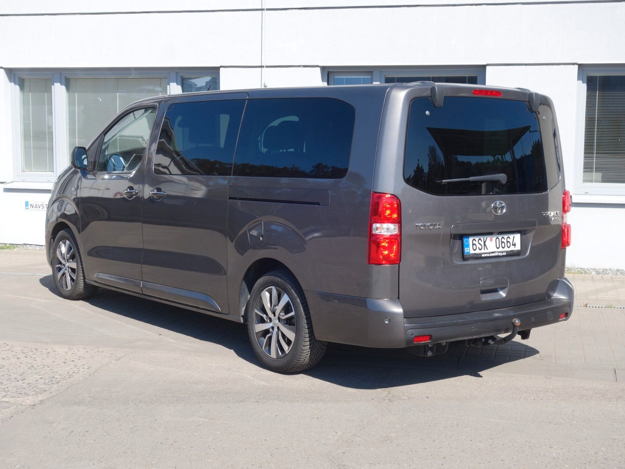 Toyota Proace Verso L2 Executive - Passenger van: picture 3 Toyota Proace Verso L2 Executive - Passenger van: picture 3