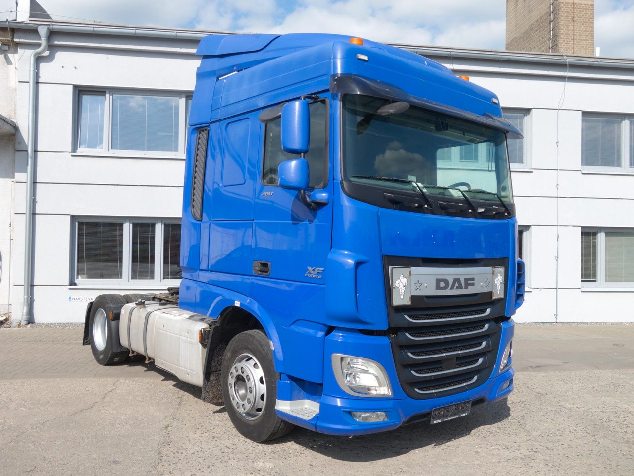 DAF XF 460 SC Standard, Standklima, 5 Stk. - Tractor unit: picture 3 DAF XF 460 SC Standard, Standklima, 5 Stk. - Tractor unit: picture 3