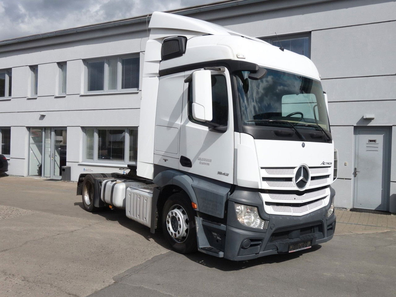 Mercedes-Benz Actros 1842 Lsnrl, Standklima, 2 Stk. - Tractor unit: picture 3 Mercedes-Benz Actros 1842 Lsnrl, Standklima, 2 Stk. - Tractor unit: picture 3