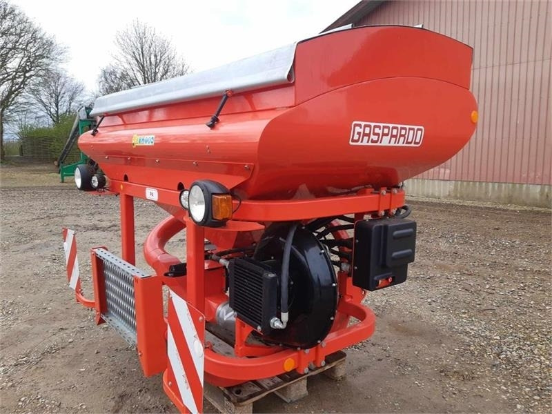 Gaspardo Fronttank PA1 - Seed drill: picture 1 Gaspardo Fronttank PA1 - Seed drill: picture 1