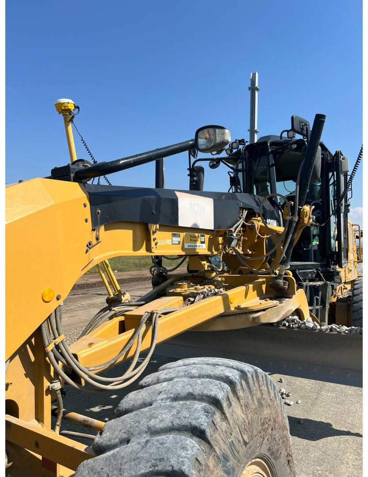 CAT 120M2 - Grader: picture 1 CAT 120M2 - Grader: picture 1