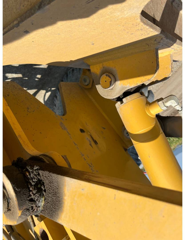 Grader CAT 120M2: picture 14
