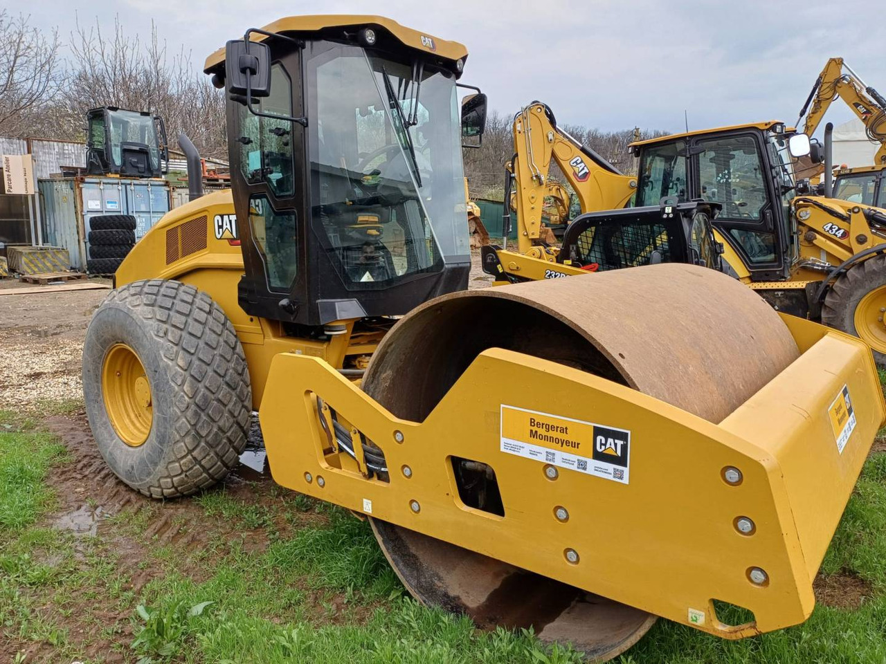 CAT CS12GC - Compactor: picture 2 CAT CS12GC - Compactor: picture 2