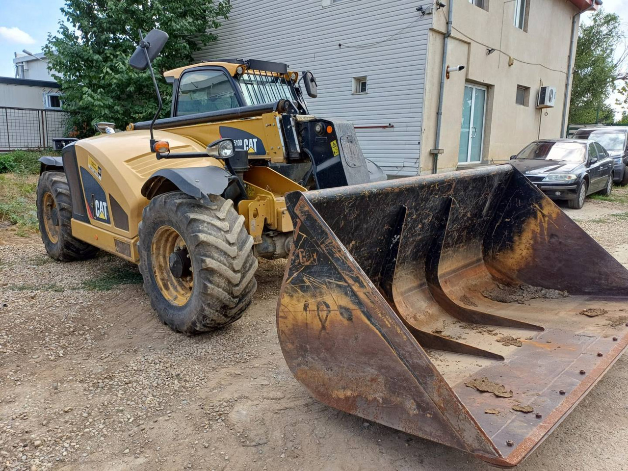 CAT TH3510D - Telescopic handler: picture 2 CAT TH3510D - Telescopic handler: picture 2