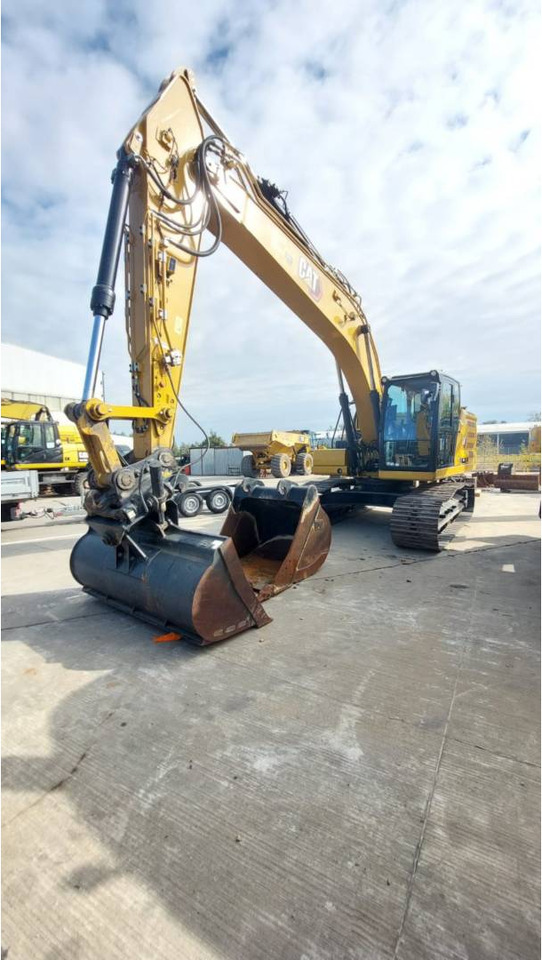CAT 320 - Crawler excavator: picture 1 CAT 320 - Crawler excavator: picture 1