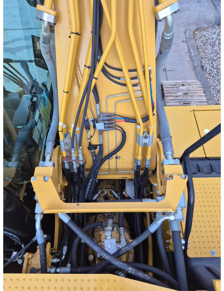 Crawler excavator CAT 323: picture 27