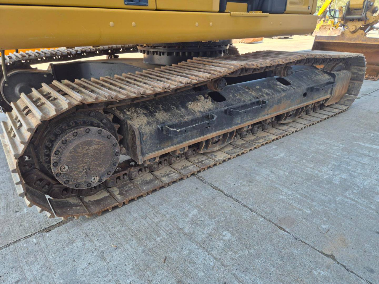 Crawler excavator CAT 323: picture 19