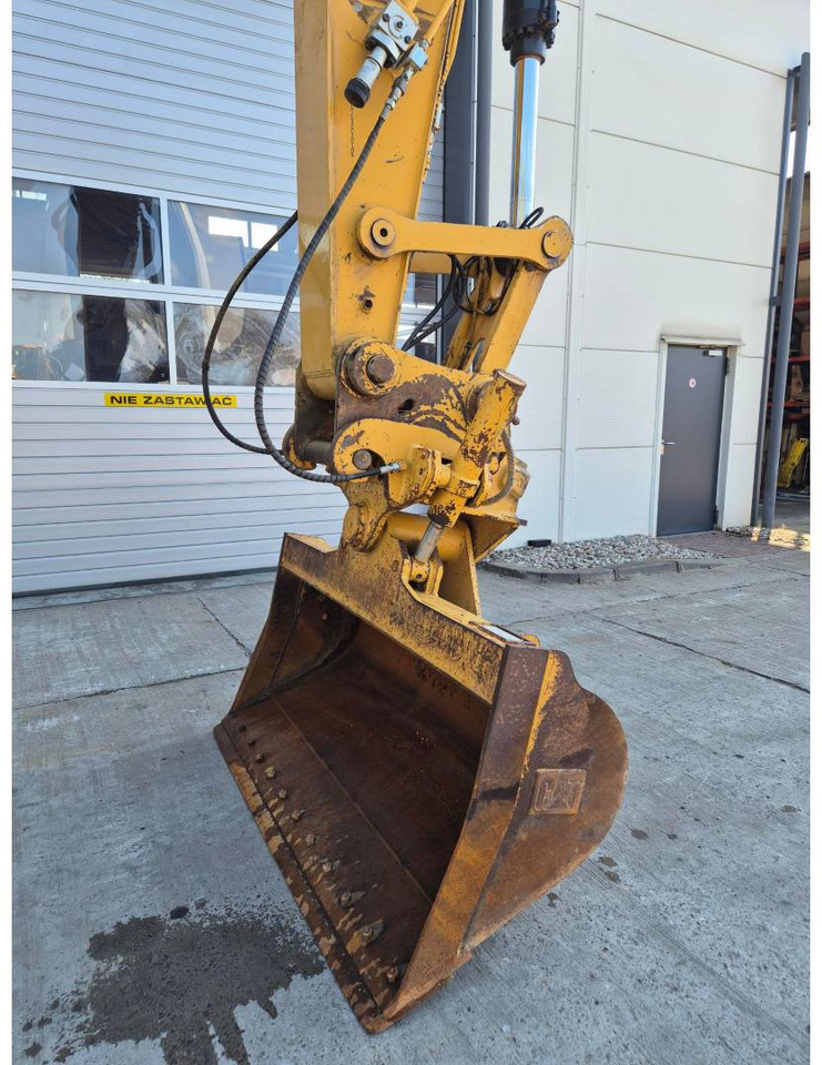Crawler excavator CAT 323: picture 31
