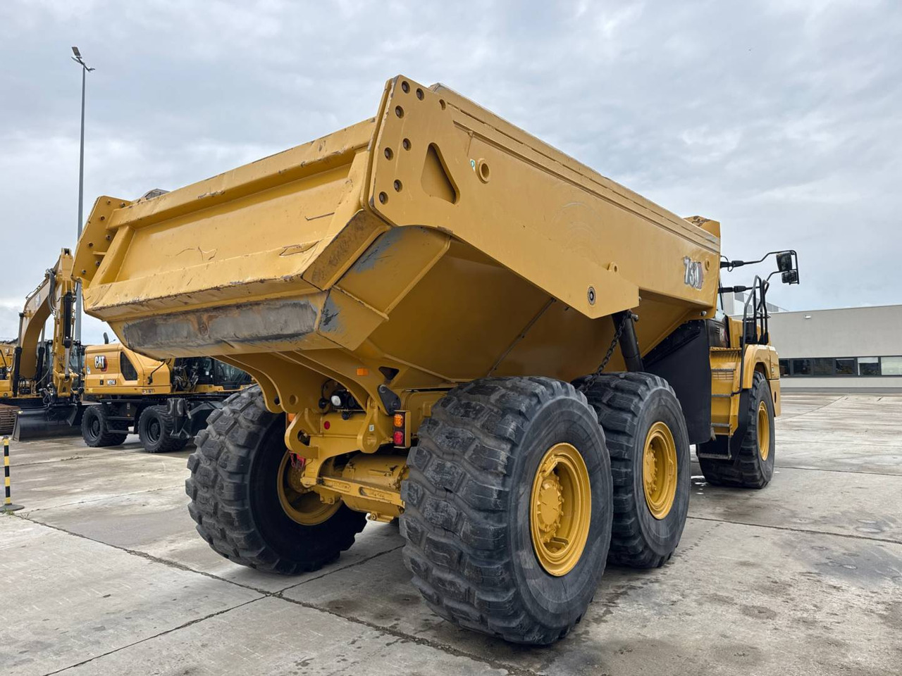 CAT 730 - Articulated dumper: picture 4 CAT 730 - Articulated dumper: picture 4