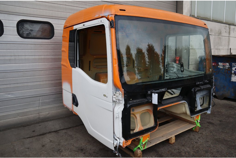 MAN MAN TGS EURO6 NN CABINE - Cab and interior for Truck: picture 3 MAN MAN TGS EURO6 NN CABINE - Cab and interior for Truck: picture 3