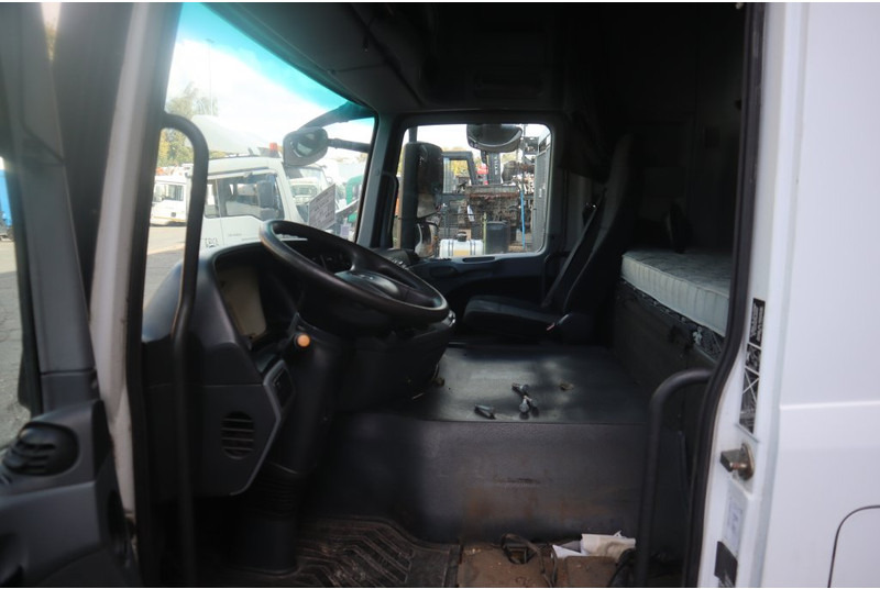 Mercedes-Benz ACTROS F04 MP3 - Cab and interior for Truck: picture 5 Mercedes-Benz ACTROS F04 MP3 - Cab and interior for Truck: picture 5