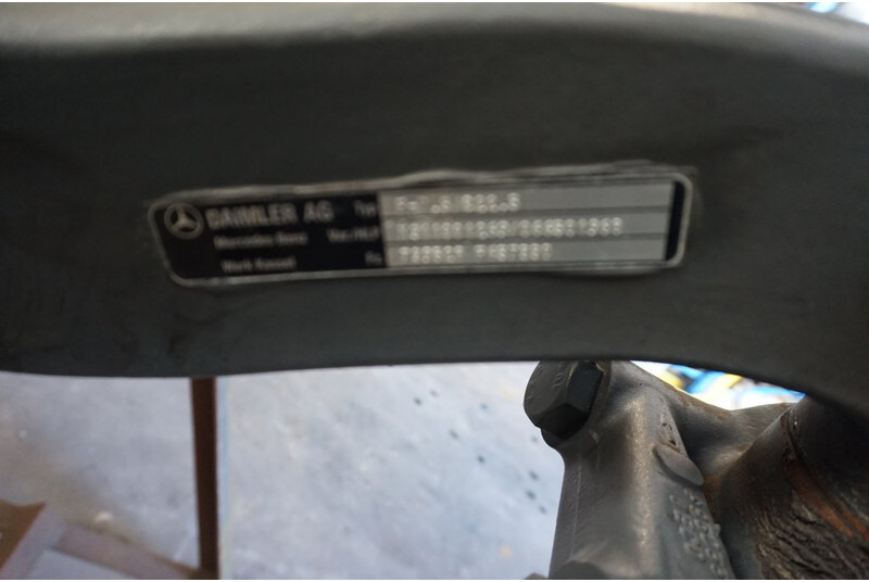 Mercedes-Benz F-7.5/C22.5 - Front axle for Truck: picture 3 Mercedes-Benz F-7.5/C22.5 - Front axle for Truck: picture 3