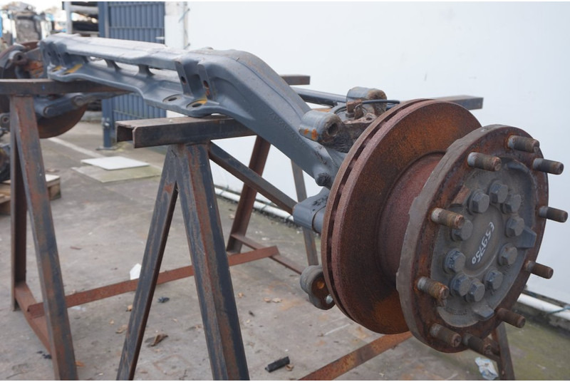 Mercedes-Benz F-8A/C22.5 - Front axle for Truck: picture 2 Mercedes-Benz F-8A/C22.5 - Front axle for Truck: picture 2