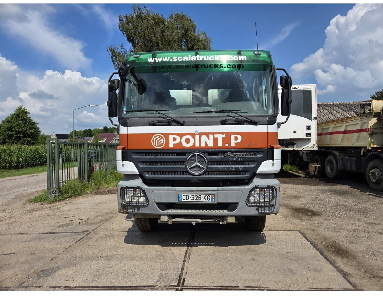 Mercedes 3241 concrete mixer truck 8x4 9m3 - Concrete mixer truck: picture 5 Mercedes 3241 concrete mixer truck 8x4 9m3 - Concrete mixer truck: picture 5