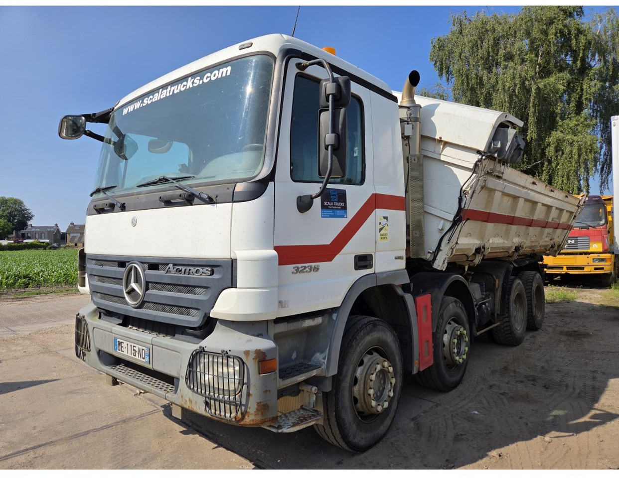 Mercedes Actros 3236 8x4 2-Side Tipper EPS Gearbox 3 Pedals - Tipper: picture 4 Mercedes Actros 3236 8x4 2-Side Tipper EPS Gearbox 3 Pedals - Tipper: picture 4