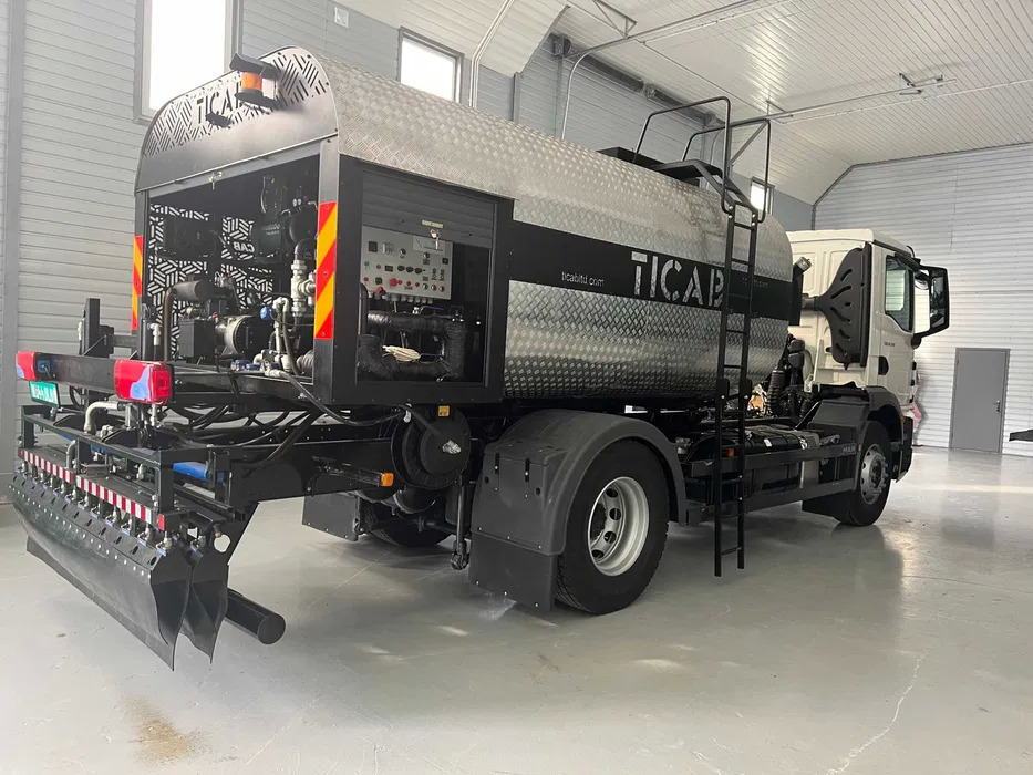TICAB Asphalt Distributor, 8000 L, Аutonomous Asphalt Sprayer, Manufacturer - Concrete pump truck: picture 1 TICAB Asphalt Distributor, 8000 L, Аutonomous Asphalt Sprayer, Manufacturer - Concrete pump truck: picture 1
