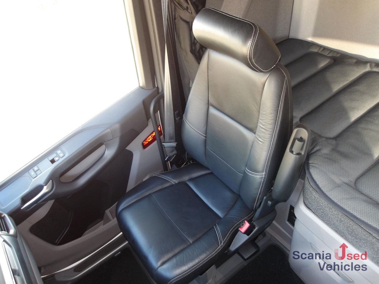 SCANIA S 500 NA - HIGHLINE - 2xTANKs - ACC - Tractor unit: picture 3 SCANIA S 500 NA - HIGHLINE - 2xTANKs - ACC - Tractor unit: picture 3