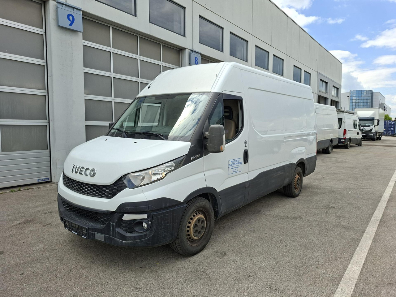 IVECO Daily 35S13V - Passenger van: picture 1 IVECO Daily 35S13V - Passenger van: picture 1