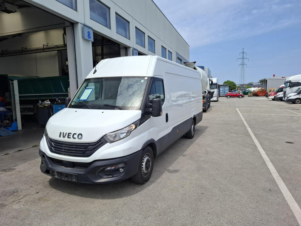 IVECO Daily 35S16V - Passenger van: picture 1 IVECO Daily 35S16V - Passenger van: picture 1