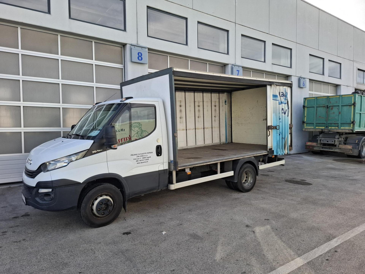 IVECO Daily 70C15 - Curtain side van: picture 5 IVECO Daily 70C15 - Curtain side van: picture 5