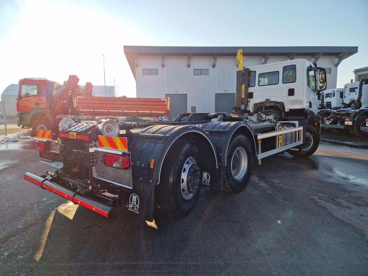 IVECO X-Way AD280X46Y/PS HR ON+ - Hook lift truck: picture 4 IVECO X-Way AD280X46Y/PS HR ON+ - Hook lift truck: picture 4