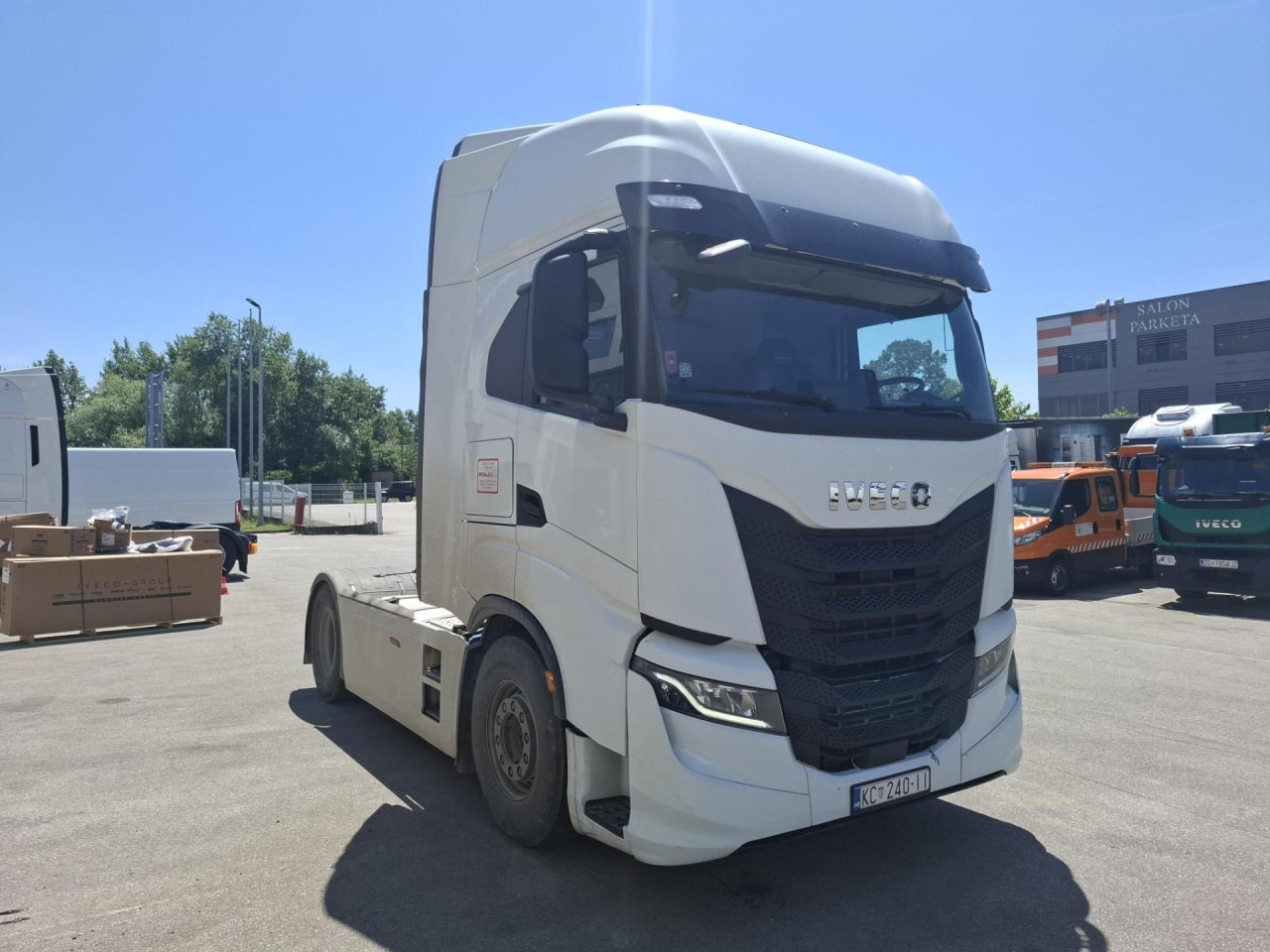 IVECO S-Way AS440S48T/P - Tractor unit: picture 2 IVECO S-Way AS440S48T/P - Tractor unit: picture 2