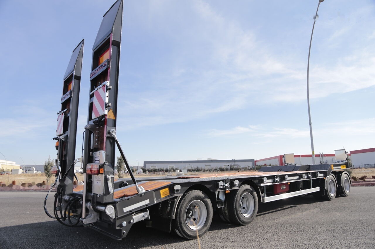 Scorpion Trailer SCORPION TRAILER UNUSED 4 AXLE LOWLOADER (MANUFACTURER COMPANY) - Low loader trailer: picture 4 Scorpion Trailer SCORPION TRAILER UNUSED 4 AXLE LOWLOADER (MANUFACTURER COMPANY) - Low loader trailer: picture 4