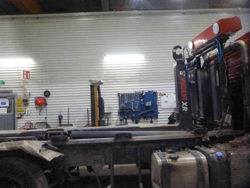 Hiab Multilift XR20SL53 - Hook lift/ Skip loader system: picture 1 Hiab Multilift XR20SL53 - Hook lift/ Skip loader system: picture 1