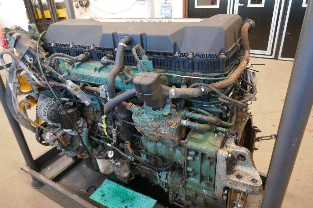 Volvo D13K500 - Engine for Truck: picture 2 Volvo D13K500 - Engine for Truck: picture 2
