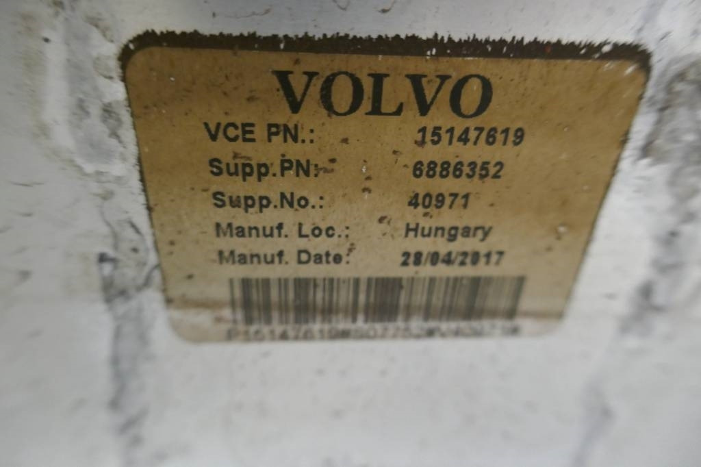 Volvo L180 HL Kylare voe15147619 - Radiator for Construction machinery: picture 3 Volvo L180 HL Kylare voe15147619 - Radiator for Construction machinery: picture 3