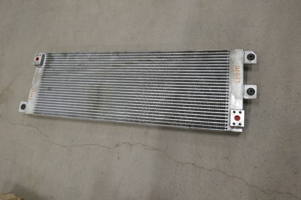 Volvo L180 HL kylare hydraulolja voe17225034 - Radiator for Construction machinery: picture 1 Volvo L180 HL kylare hydraulolja voe17225034 - Radiator for Construction machinery: picture 1