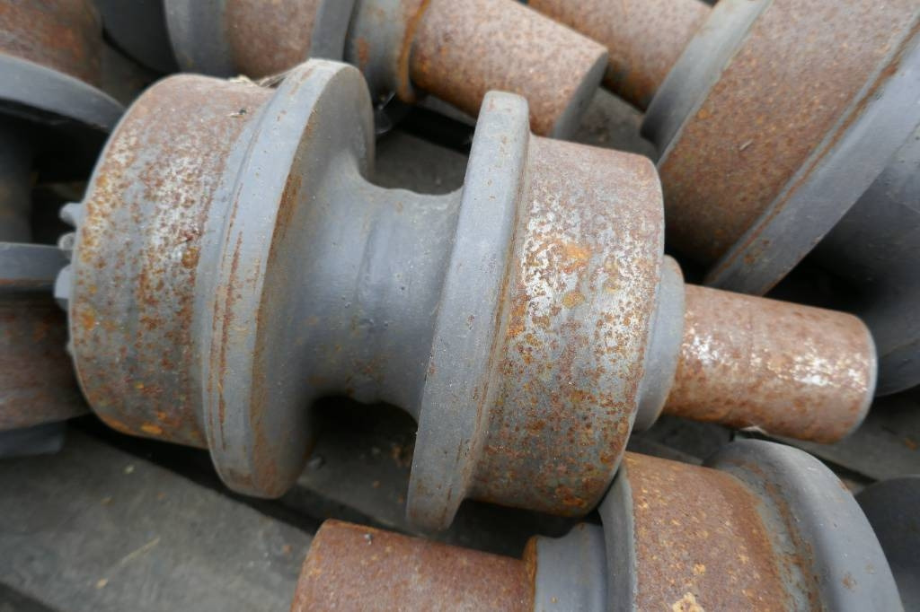 Volvo Löphjul, 118100020 - Track for Construction machinery: picture 1 Volvo Löphjul, 118100020 - Track for Construction machinery: picture 1