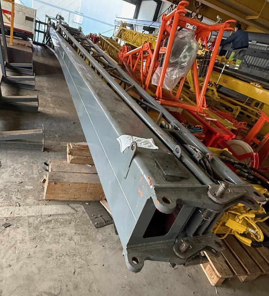 Crane truck Liebherr LTM 1160/2 UTM655 10x6, FLYJIB, SWISS: picture 17 Crane truck Liebherr LTM 1160/2 UTM655 10x6, FLYJIB, SWISS: picture 17