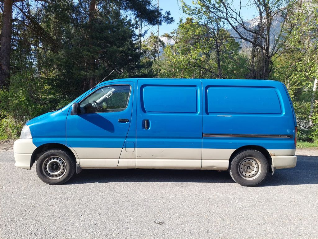 Toyota Hiace D-4D 2.5 4x4, Hochdruck Spülwagen 250bar - Panel van: picture 5 Toyota Hiace D-4D 2.5 4x4, Hochdruck Spülwagen 250bar - Panel van: picture 5