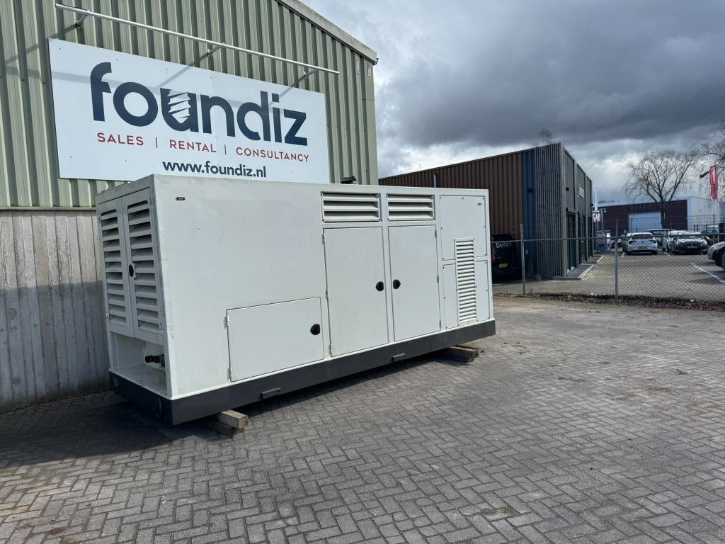 PVE 900 - Pile driver: picture 1 PVE 900 - Pile driver: picture 1