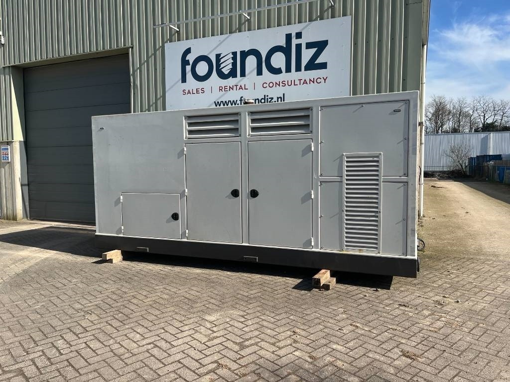 PVE 900 - Pile driver: picture 3 PVE 900 - Pile driver: picture 3