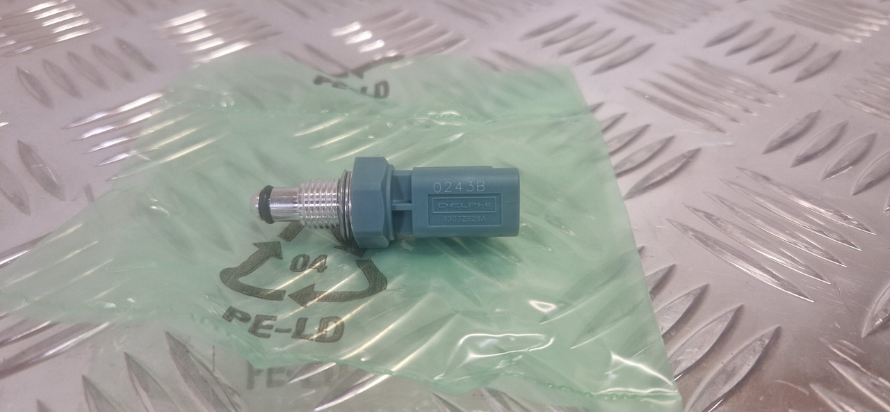 Delphi CR Temperature Sensor - Engine and parts for Construction machinery: picture 4 Delphi CR Temperature Sensor - Engine and parts for Construction machinery: picture 4