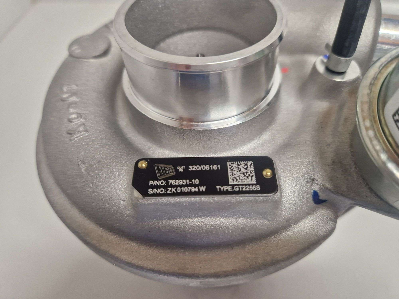JCB 74kw mT3 turbo Garrett turbocharger - Engine and parts for Construction machinery: picture 2 JCB 74kw mT3 turbo Garrett turbocharger - Engine and parts for Construction machinery: picture 2