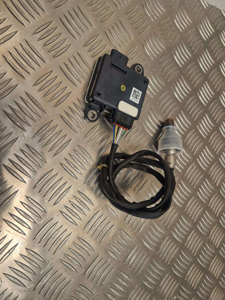 JCB nitrous oxide sensor 320/A9086 Bosch 12v - Engine and parts for Construction machinery: picture 2 JCB nitrous oxide sensor 320/A9086 Bosch 12v - Engine and parts for Construction machinery: picture 2