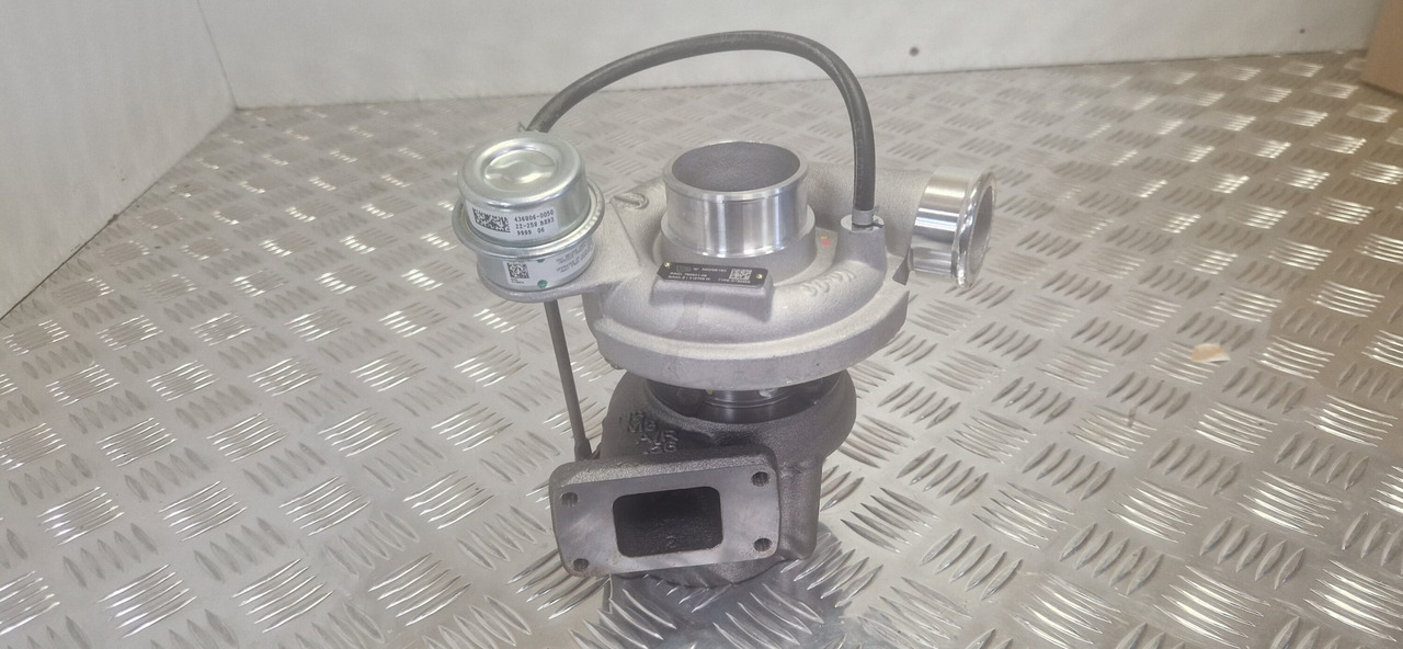 JCB turbocharger 320/06160 Garrett tier 3 74kw TURBO - Engine and parts for Construction machinery: picture 1 JCB turbocharger 320/06160 Garrett tier 3 74kw TURBO - Engine and parts for Construction machinery: picture 1