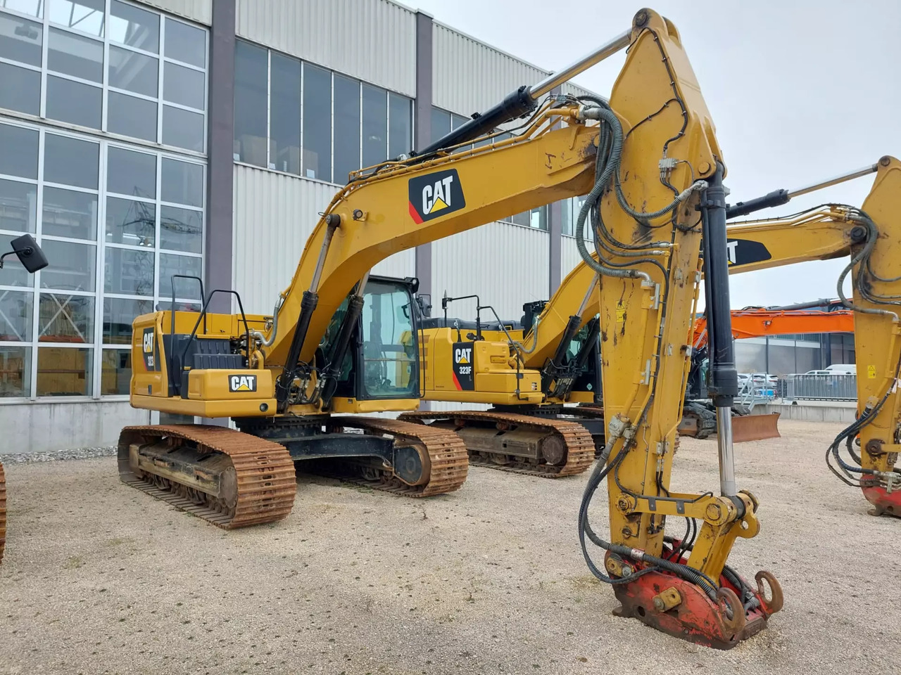 2019 Caterpillar 323 - Crawler excavator: picture 2 2019 Caterpillar 323 - Crawler excavator: picture 2